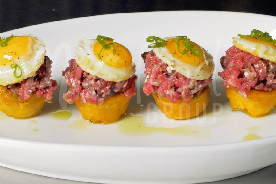 Mini Toston Cup with Beef Tartar 1 - WATERMARK